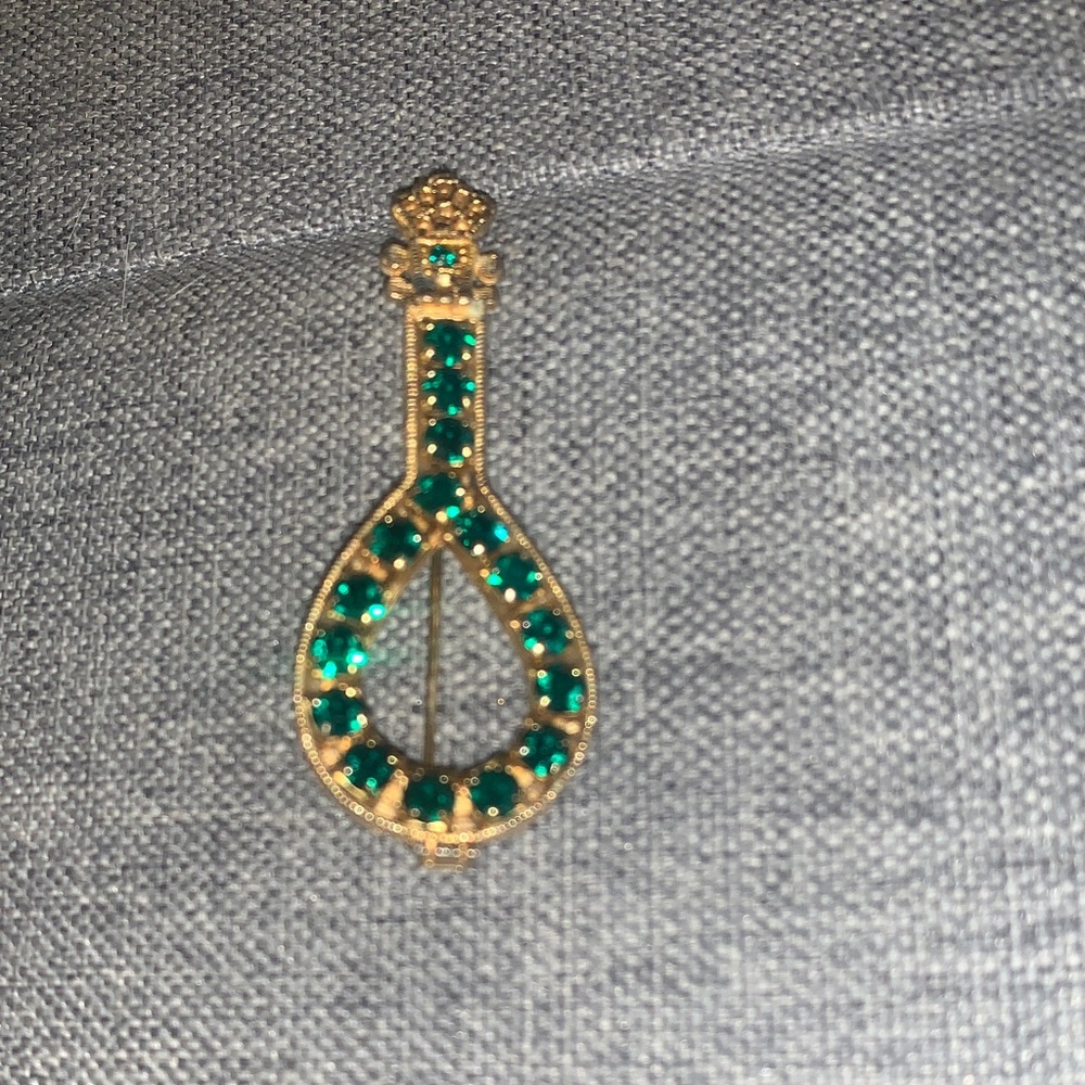 Gold and Green Teardrop Brooch
